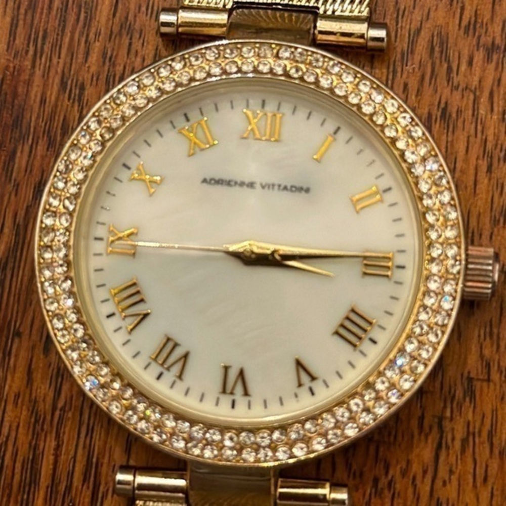 Adrienne Vittadini gold tone fashion quartz watch